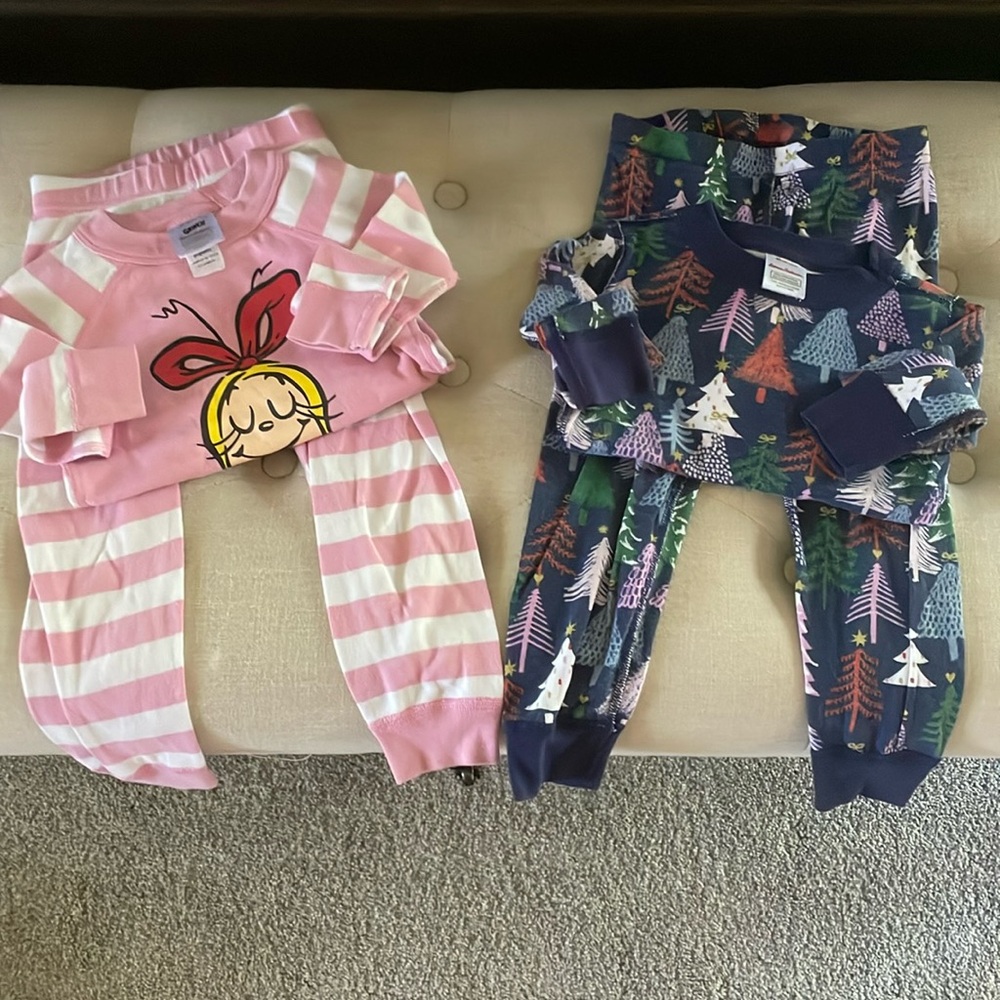 Two Hanna Andersson 3T pajamas